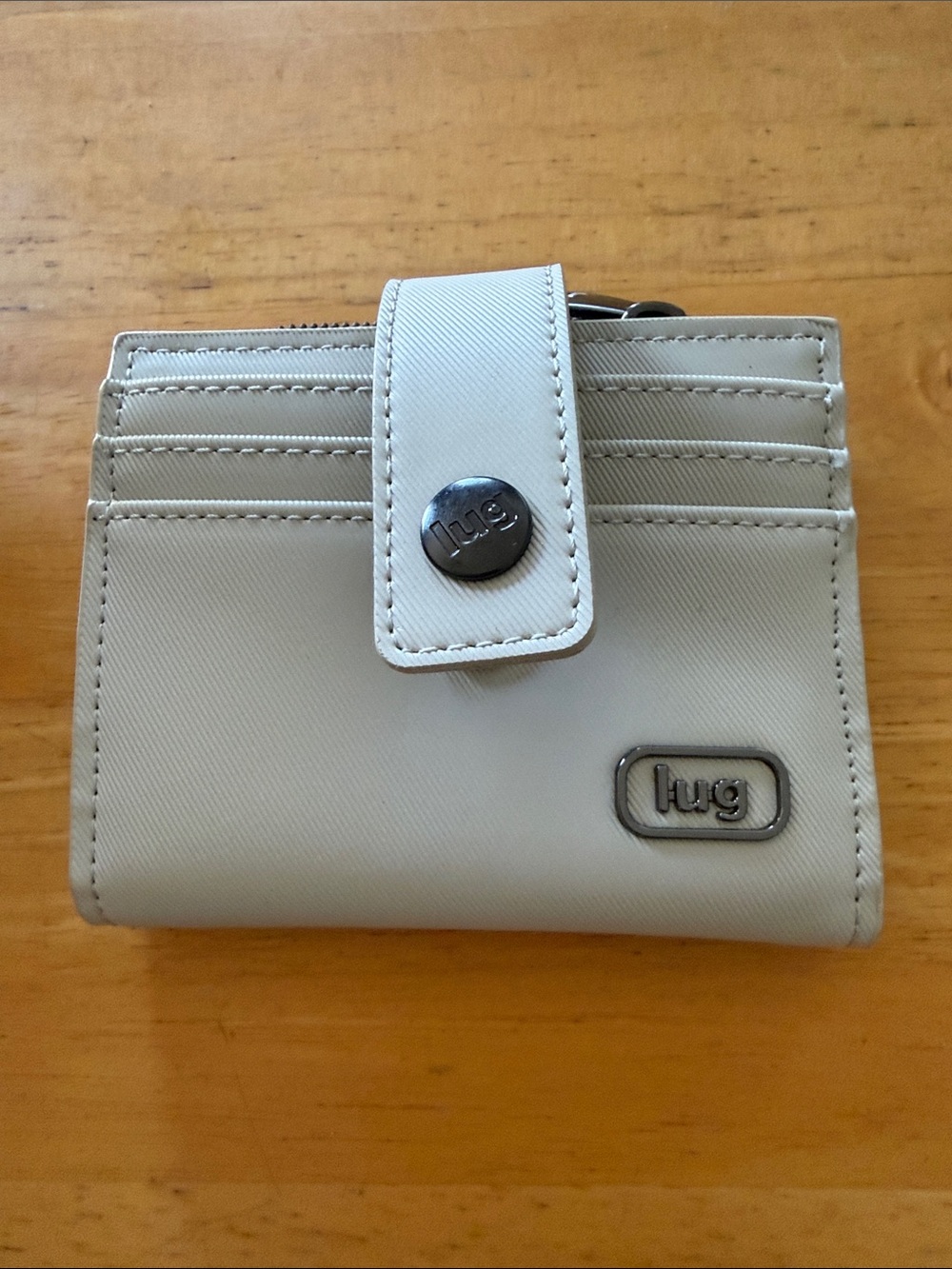 Lug Hurdle Satin Luxe VL RFID Wallet Pebble